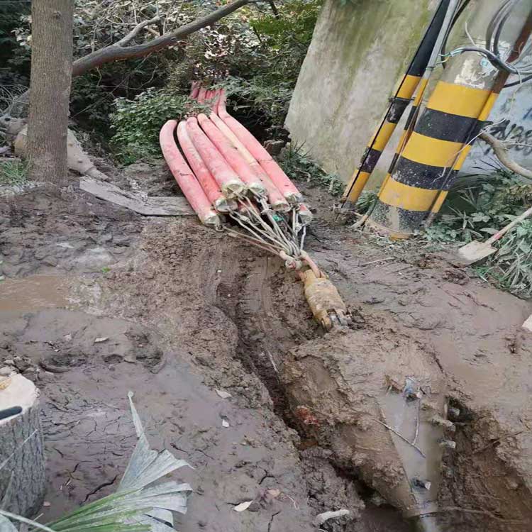 土默特右拖拉管